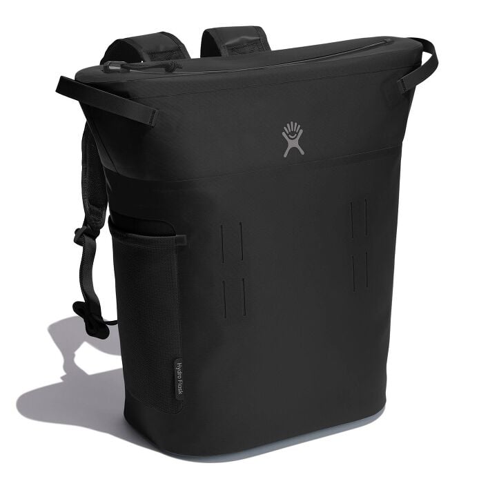 20-l-day-escapetm-pack-i2 20-l-day-escape-soft-cooler-pack-black-angled_1.jpg
