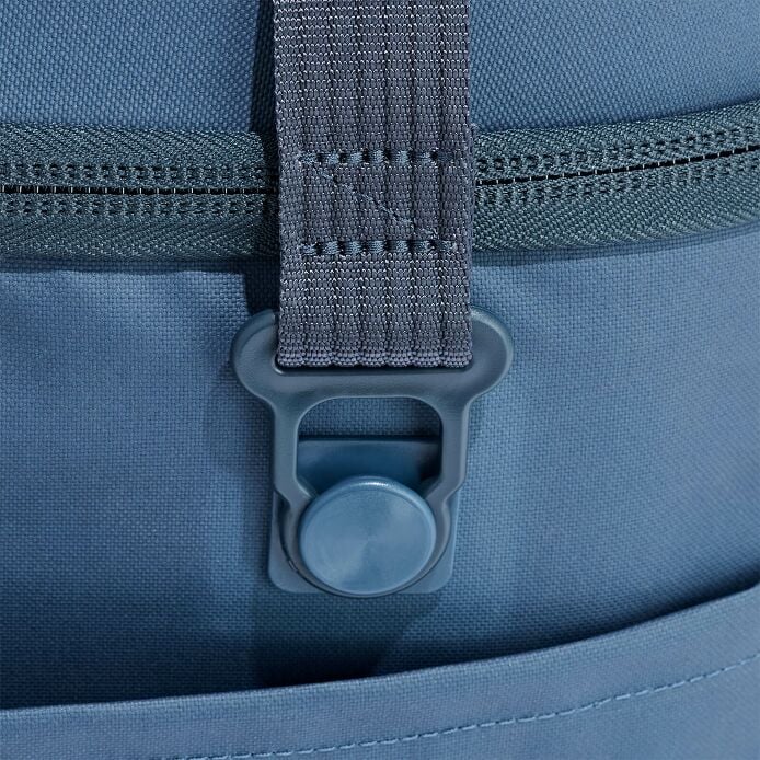 carryouttm-soft-cooler-30-l-t5 250815_hydro_cooler_details_14854_2_5.jpg