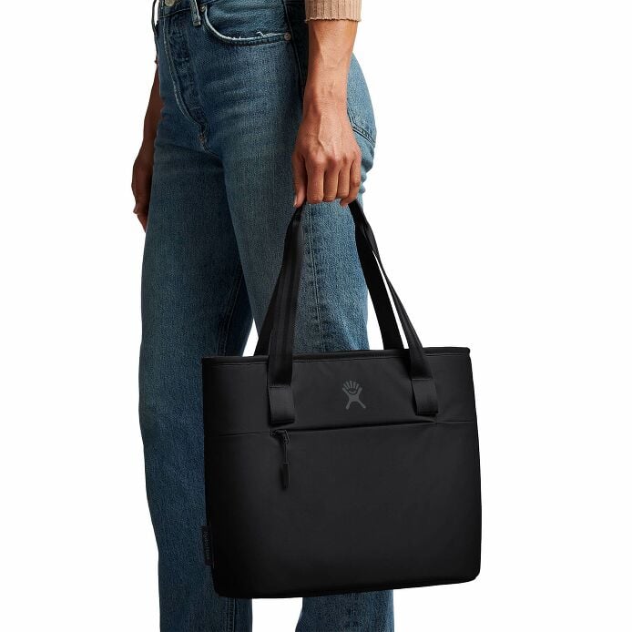 8-l-insulated-lunch-tote-w8 8l-tote-black-hb.jpg