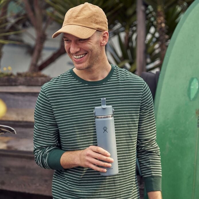 24-oz-wide-mouth-with-flex-straw-cap-i6 hf_s26_mcinnis_0232_13.jpg