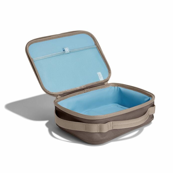 5-l-carry-outtm-lunch-box-o0 lbox217_5lcarryoutlunchbox_sandpiper_angled.jpg