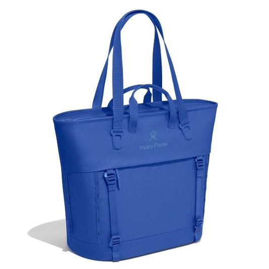 carryouttm-soft-cooler-tote-30-l-o7 maxiit382_carryout_tote_30l_capri_blue_angled_1.jpg